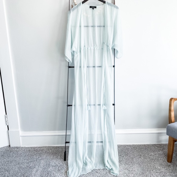 Aakaa Tops - Sheer Duster!